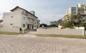 Residencial Coneiba - 50m da Praia do Mariscal